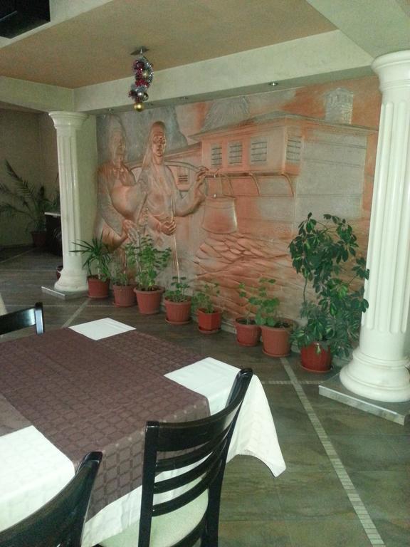 Family Hotel Yola เชเปลาเร ภายนอก รูปภาพ