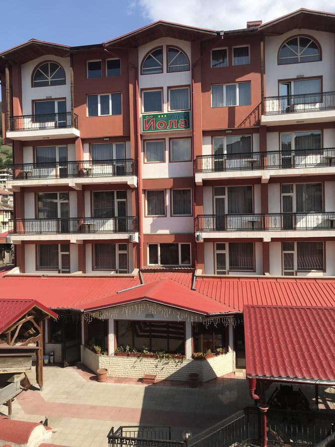 Family Hotel Yola เชเปลาเร ภายนอก รูปภาพ